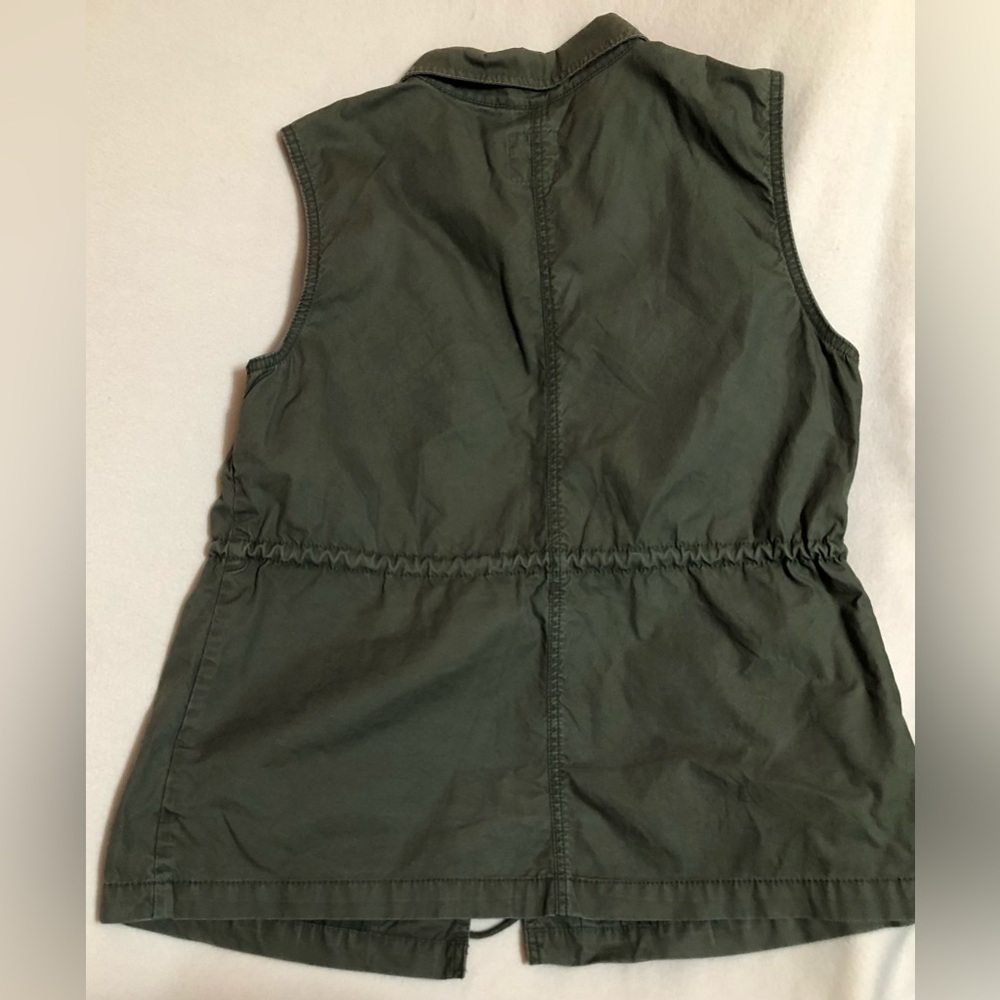 Gently worn. Pet and smoke free home. Vest.